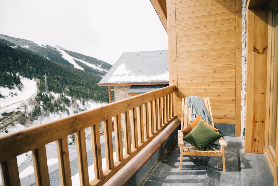 Winter Vacation Rental Tips: Catering to Snow Enthusiasts